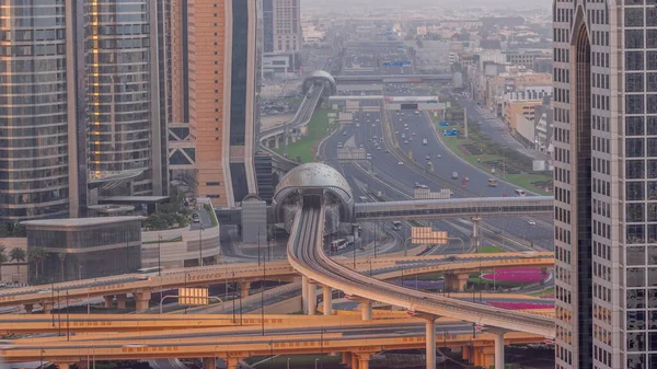 Forgalmas Sheikh Zayed Road Légi Éjjel Nappal Átmenet Metró Vasúti — Stock Fotó