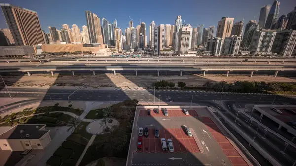 Dubai Marina Arranha Céus Sheikh Zayed Estrada Com Metro Manhã — Fotografia de Stock