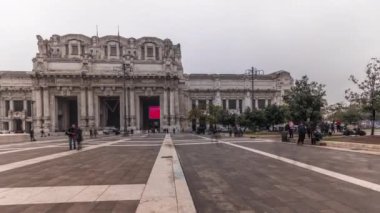 Panorama of Milano Centrale timelapse - the main central railway station of the city of Milan in Italy. Located on Piazza Duca dAosta near the long boulevard Via Vittor Pisani.
