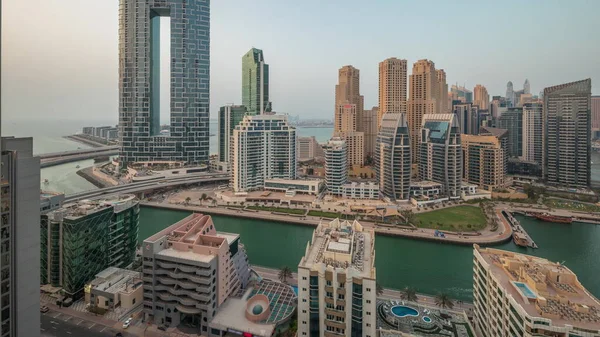 Panorama Met Dubai Marina Met Verschillende Boten Jachten Geparkeerd Haven — Stockfoto