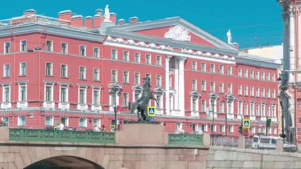 Γέφυρα Anichkov Πιο Γνωστό Και Διάσημο Πέρασμα Πάνω Από Τον — Αρχείο Βίντεο