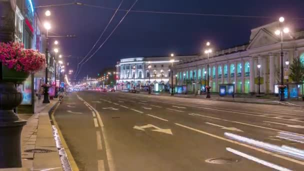 Nachtverkeer Nevsky Prospekt Avenue Petersburg Timelapse Dynamisch Verkeer Drukke Wegen — Stockvideo