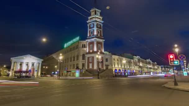 城市杜马塔夜景 俄罗斯圣彼得堡Nevsky大道的超时差时间 历史防火塔 最长光缆线路的一部分 — 图库视频影像