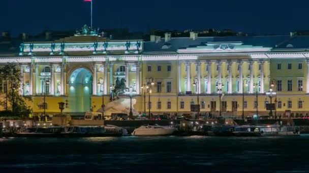 Timelapse Iluminado Tribunal Constitucional Russo Edifício Com Monumento Pedro Biblioteca — Vídeo de Stock
