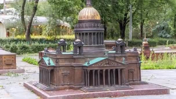 Encantadora Paisagem Urbana Miniatura Alexander Park Timelapse Isaacs Cathedral Layout — Vídeo de Stock
