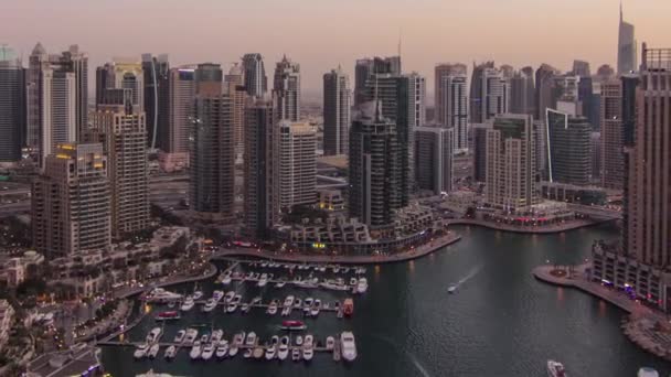 Dubai Jachthaven Panorama Met Boten Jacht Panorama Van Nacht Tot — Stockvideo