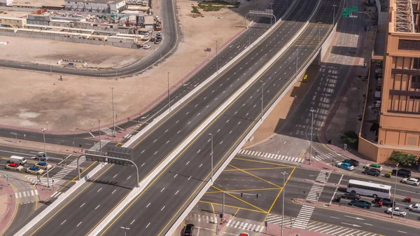 Luftaufnahme Von Vielbefahrenen Straßenkreuzungen Und Verkehrsknotenpunkten Dubai City Zeitraffer Moderne — Stockfoto