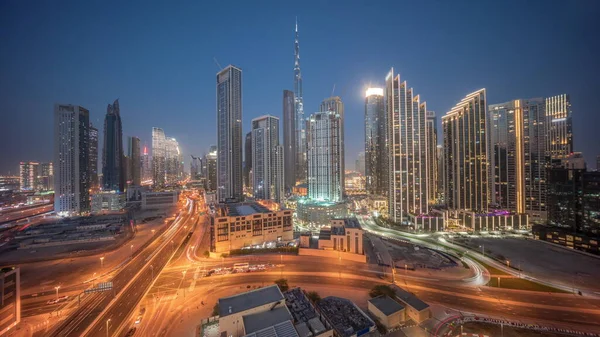 Dubai Şehir Merkezinin Panoramik Hava Görüntüsü Günbekten Geceye Geçiş Zamanına — Stok fotoğraf