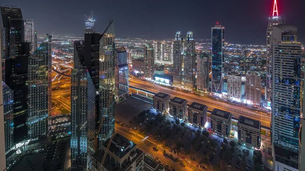 Budynki Wieżowców Przy Sheikh Zayed Road Dubaju Panoramiczny Timelapse Nocy — Zdjęcie stockowe