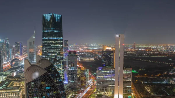 Вид Небоскребы Улице Шейх Зайед Дубае Освещённые Небоскребы Офисные Башни — стоковое фото