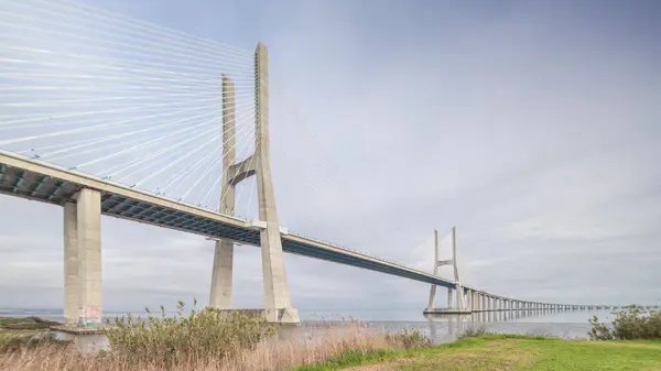 Architectural Landmark Vasco Gama Bridge Tagus River Lisbon Portugal Green — Stock Photo, Image