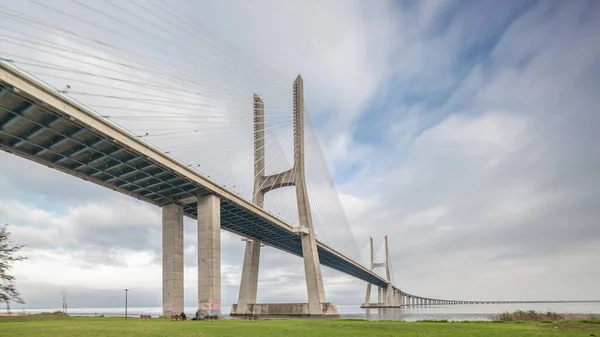 Architectural Landmark Vasco Gama Bridge Tagus River Lisbon Portugal Green — Fotografia de Stock
