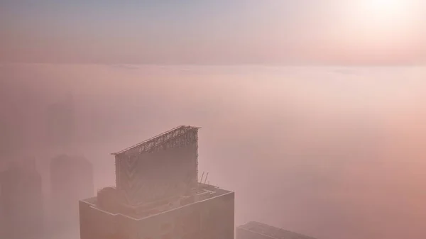 Alba Sopra Rara Nebbia Invernale Mattina Presto Sopra Skyline Dubai — Foto Stock