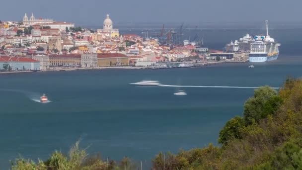 Widok Lotu Ptaka Lizbony Nad Rzeką Tagus Punktu Widzenia Cristo — Wideo stockowe