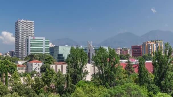 Cityscape Sobre Tirana Com Seus Edifícios Apartamentos Coloridos Arranha Céus — Vídeo de Stock