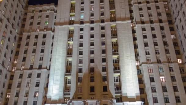 Timelapse Hyperlapse Stalins Famoso Grattacielo Sulla Piazza Kudrinskaya Durante Notte — Video Stock