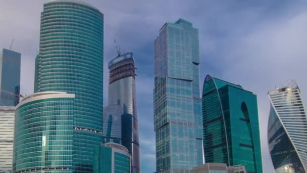 Rascacielos Del Centro Internacional Negocios Ciudad Con Reflexión Río Moscú — Vídeos de Stock