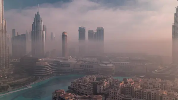 Vista Aérea Niebla Matutina Cubierto Dubai International Financial Centre Distrito —  Fotos de Stock