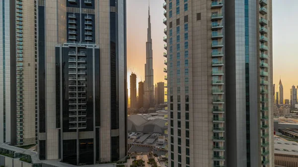 Högsta Skyskrapor Centrala Dubai Ligger Bouleward Street Nära Köpcentret Antenn — Stockfoto