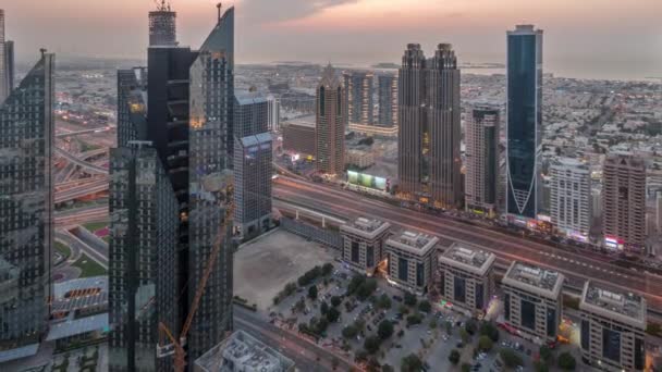 Высотные Здания Шейх Заид Роуд Дубае Днем Ночью Переход Панорамный — стоковое видео