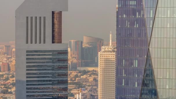 Dubai World Trade Centre Sulla Sheikh Zayed Road Dietro Torri — Video Stock