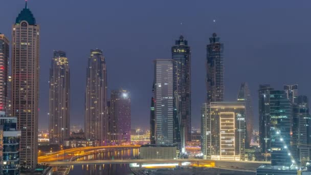 Міський Пейзаж Хмарочосами Дубайської Ділової Бухти Водного Каналу Ніччю День — стокове відео