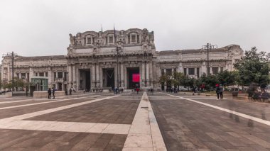 Panorama of Milano Centrale timelapse - the main central railway station of the city of Milan in Italy. Located on Piazza Duca d'Aosta near the long boulevard Via Vittor Pisani.