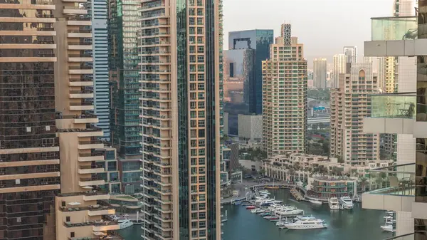 Vista Aérea Los Rascacielos Dubai Marina Yate Más Lujoso Timelapse —  Fotos de Stock
