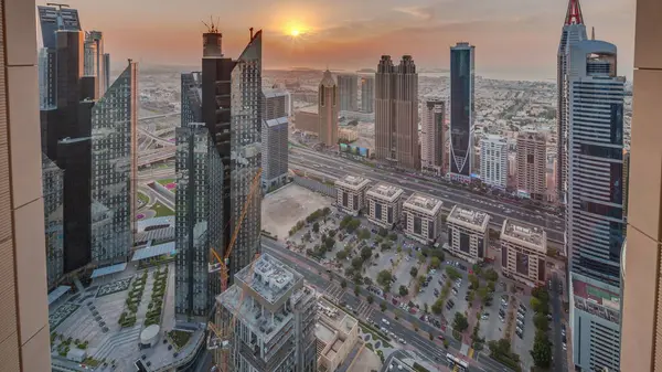 Dubai Deki Sheikh Zayed Yolu Ndaki Yüksek Binalarda Panoramik Zaman — Stok fotoğraf