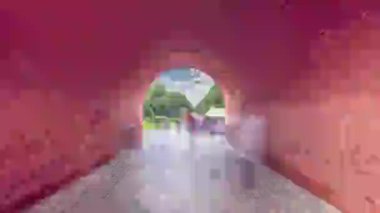 Hızlıca Alexanders bahçesinden Pashkov Evi 'ne koş. Moskova Kremlin 'in popüler turistik simgesi, Rusya' nın zamanlaması aşırı hızlandı