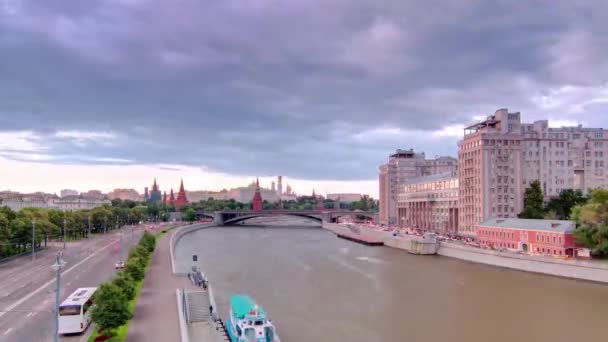 Flygfoto Från Patriarchal Bridge Patriarshy Bridge Mot Moskva Kreml Och — Stockvideo