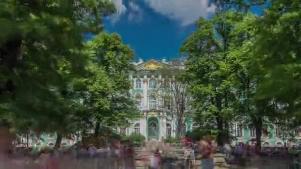 Витончений Фонтан Перед Зимовим Палацом Timelapse Hyperlapse Відображає Красу Архітектурного — стокове відео