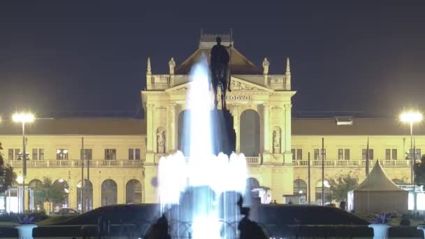 People Tomislav Square Fountain Front Main Railway Station Night Timelapse — Wideo stockowe