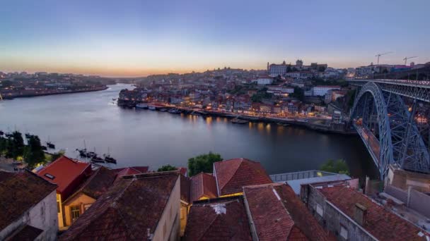 Panorama Gamla Staden Porto Vid Floden Duoro Med Port Transporterar — Stockvideo