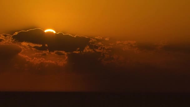 Timelapse View Yellow Bright Sun Disc Natural Orange Sky Background — стоковое видео