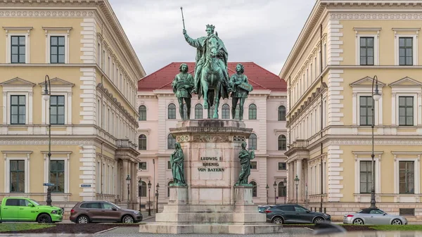 Almanya Nın Münih Kentindeki Odeosplatz Yer Alan Bavyera Zaman Çizelgesi — Stok fotoğraf