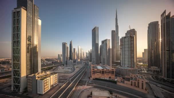 Widok Lotu Ptaka Dubai Downtown Podczas Wschodu Słońca Długimi Ruchomymi — Wideo stockowe
