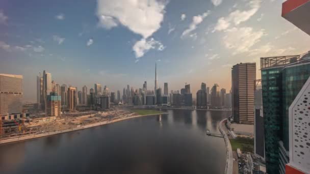 Luftpanoramablick Auf Dubai Business Bay Und Downtown Während Des Ganzen — Stockvideo