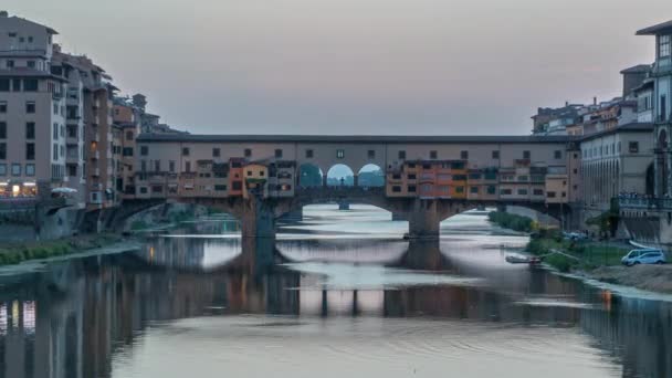 Río Arno Puente Famoso Ponte Vecchio Día Noche Timelapse Transición — Vídeo de stock