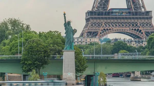 Statua Della Libertà Torre Eiffel Timelapse Vista Vicino Dal Ponte — Foto Stock