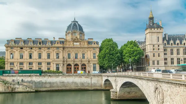 Замок Консьержа Торговый Двор Парижа Бывший Королевский Дворец Тюрьма Мостик — стоковое фото