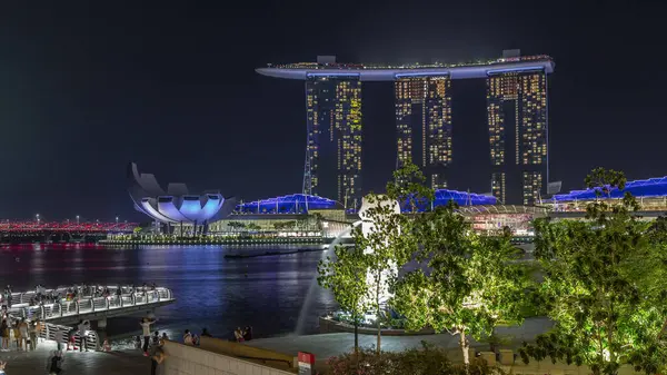 Merlion Fountain Spouts Water Front Marina Bay Sands Hotel Singapore — Stock Photo, Image