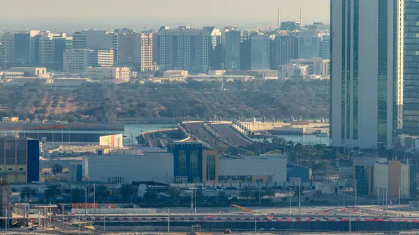 Byggnader Reem Och Maryah Island Abu Dhabi Timelapse Ovanifrån Flyg — Stockfoto