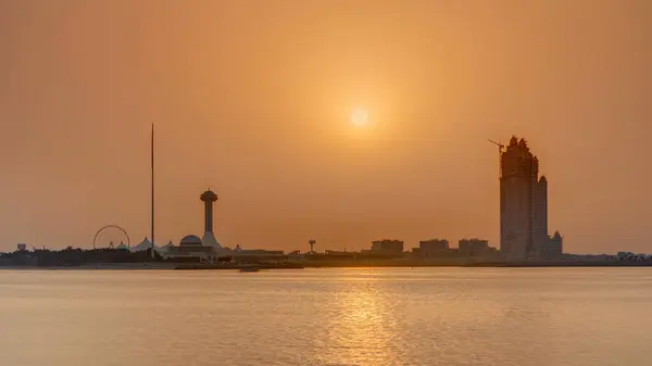 Sunset Abu Dhabi Marina Island Timelapse View Corniche Orange Warm — Stock Photo, Image