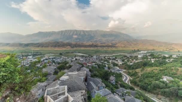 Panorama Mostrando Ciudad Gjirokastra Desde Punto Vista Fortaleza Del Castillo — Vídeos de Stock