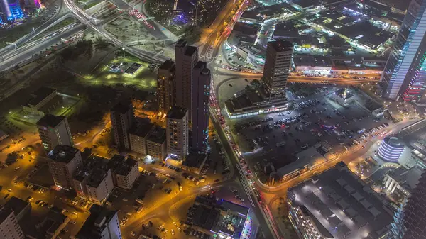 Skyline Met Skyscrapers Nacht Timelapse Koeweit Stad Verlicht Schemering Luchtfoto — Stockfoto