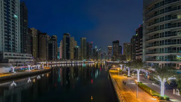 Dubai Marina Waterfront Mit Türmen Und Yachten Von Der Brücke — Stockfoto