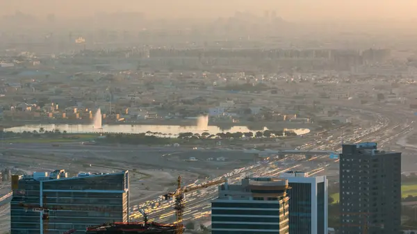 Luftaufnahme Einer Autobahn Dubai Vae Bei Sonnenuntergang Zeitraffer Des Verkehrs — Stockfoto