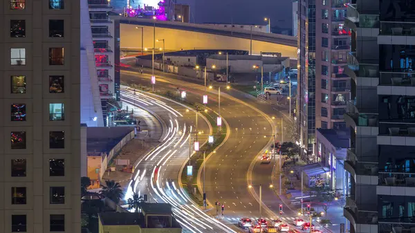 Tráfico Nocturno Carretera Curva Entre Dubai Marina Jbr Timelapse Aéreo —  Fotos de Stock