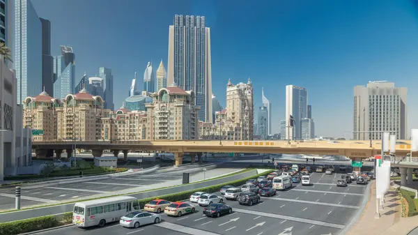 Tráfico Ocupado Cerca Sheikh Zayed Road Timelapse Rascacielos Modernos Lujosa —  Fotos de Stock